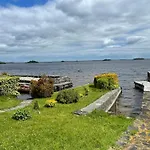 Lägenhet Lakeside Retreat In Connemara