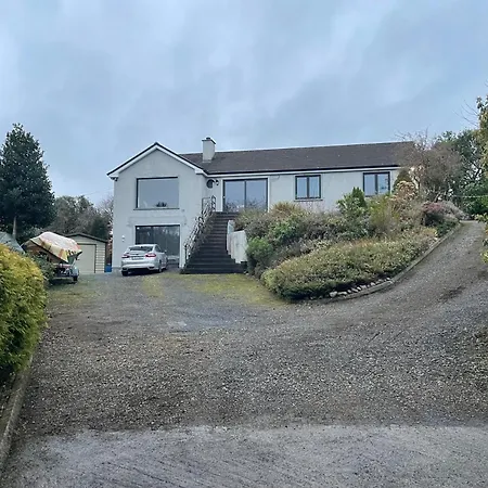 Lakeside Retreat In Connemara *