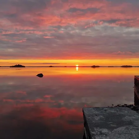 Lakeside Retreat In Connemara 우그테라드