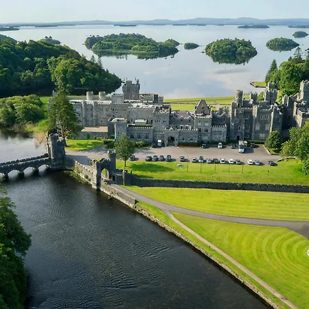 شقة Lakeside Retreat In Connemara أوتيرارد