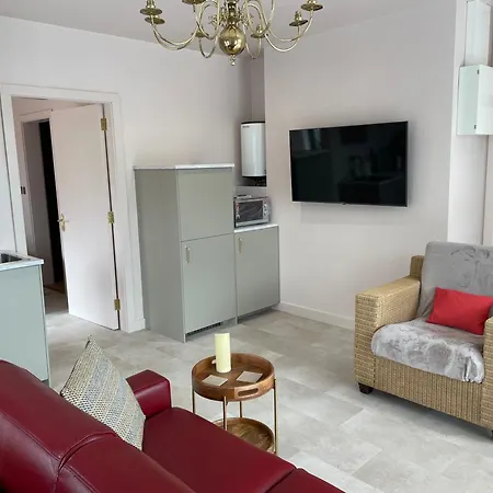 Lakeside Retreat In Connemara شقة