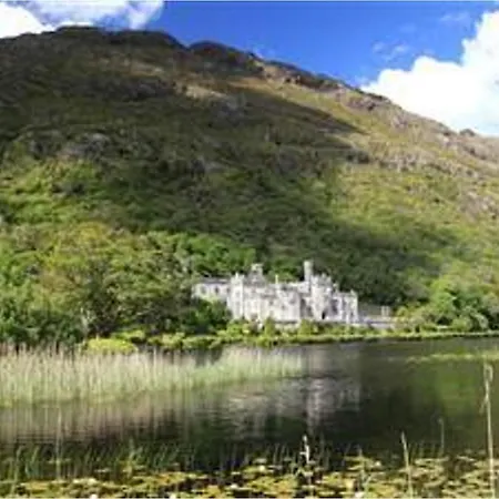 Lägenhet Lakeside Retreat In Connemara *