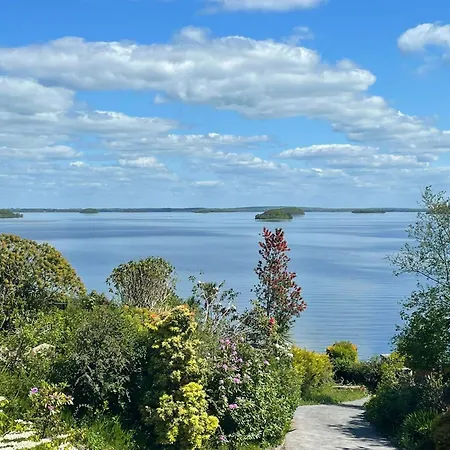 Lakeside Retreat In Connemara Apartmán