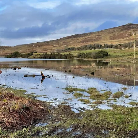 Lakeside Retreat In Connemara *