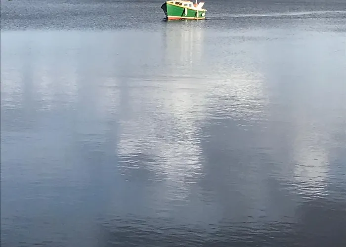 Lakeside Retreat In Connemara Appartement *